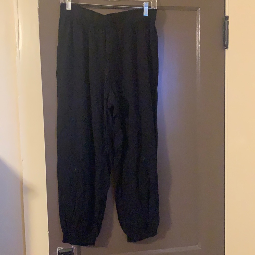 Black cotton pants - fairly cropped